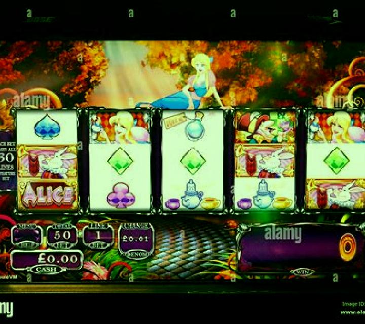 Madame Voodoo slot game