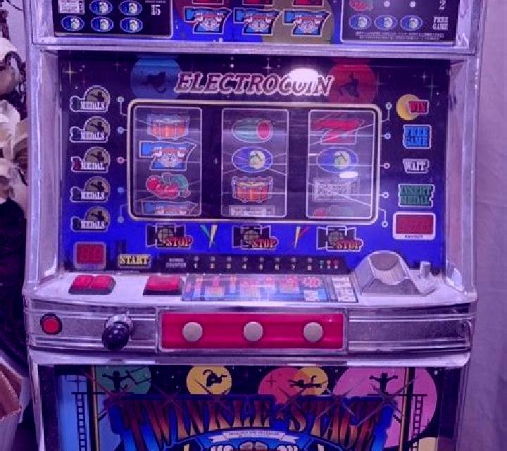 The Naughty Tattooist online slot